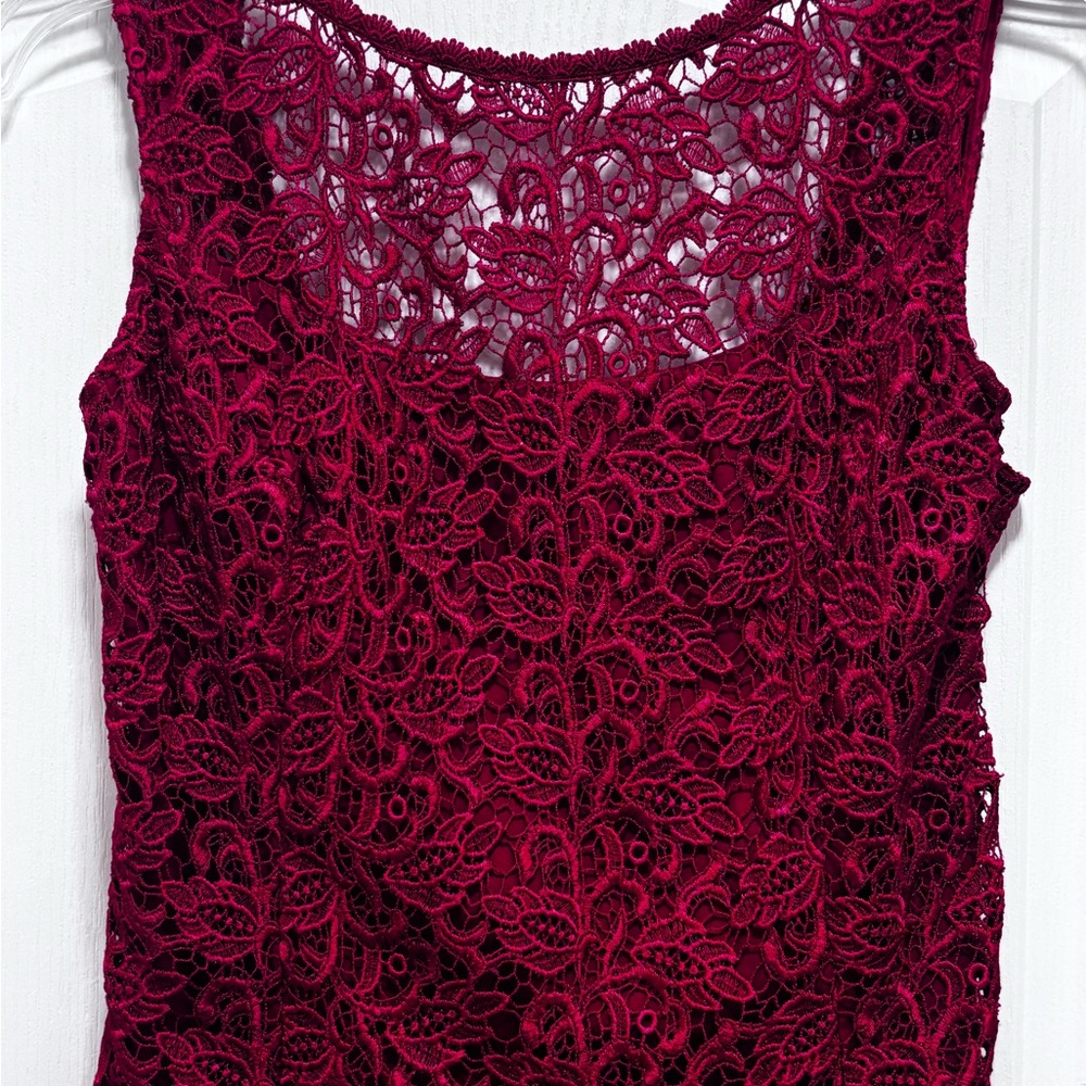 Women’s Cocktail Burgundy Dress Lace Sleeveless Midi Sz 10 Holiday Party - Picture 2 of 8
